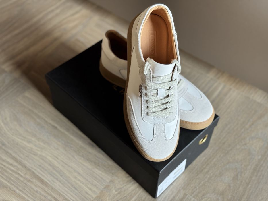Sneakersi il passo