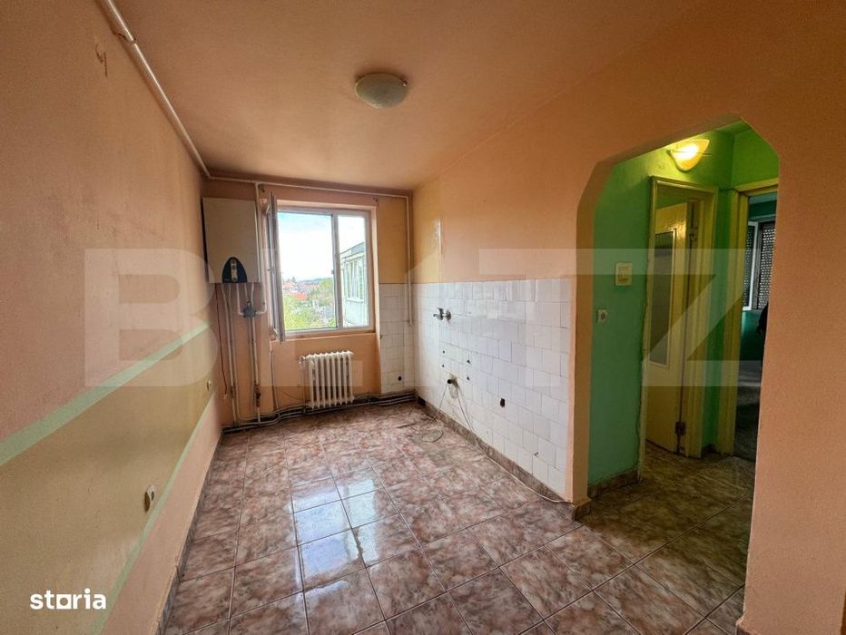 Apartament 3 camere cu potential, pret atractiv,  Reghin