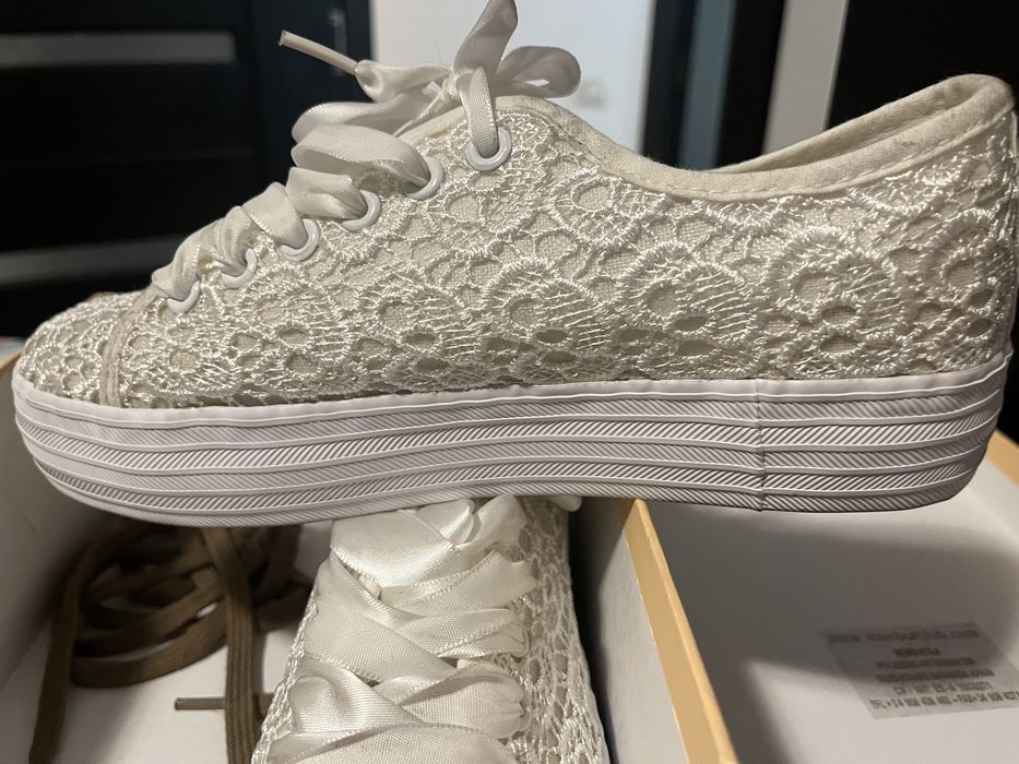 Tenesi mireasa mărimea 37