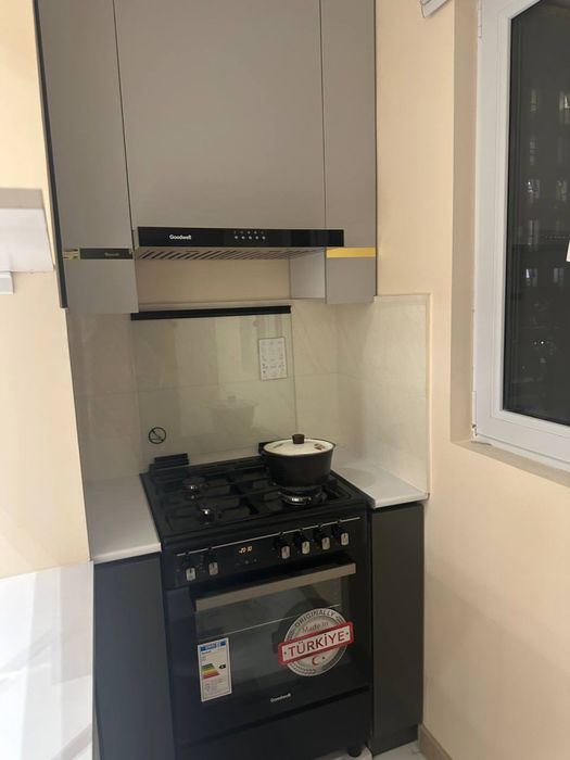 Метро Минор квартира 1/4/4 , кирпичный дом с евроремонтом .