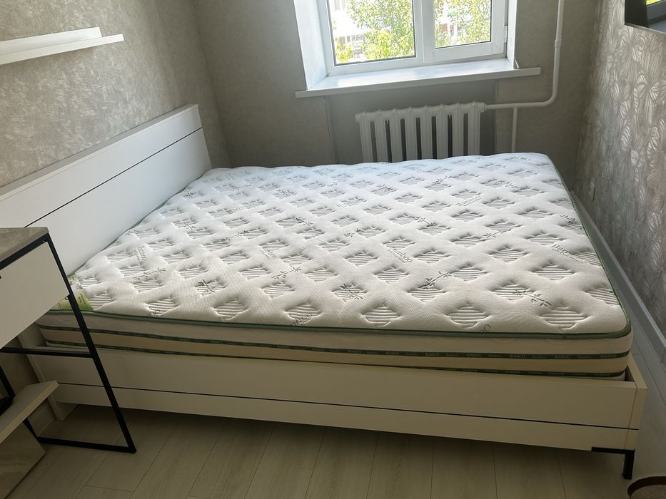 Продам спальний гарнитур!