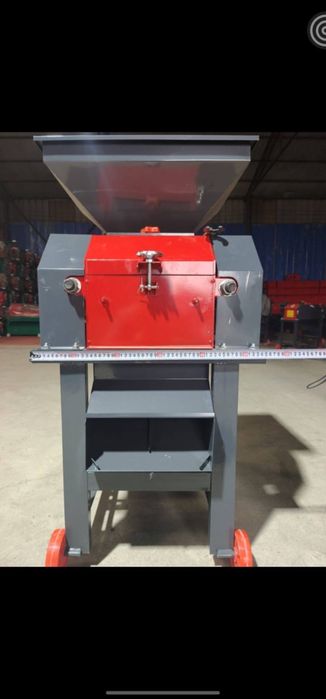 Плющелка для зерна