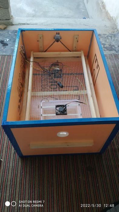 INKUBATOR AFTAMAT  yangi 12 va 220v ha ishlaydi. Akk tor kabel berilad