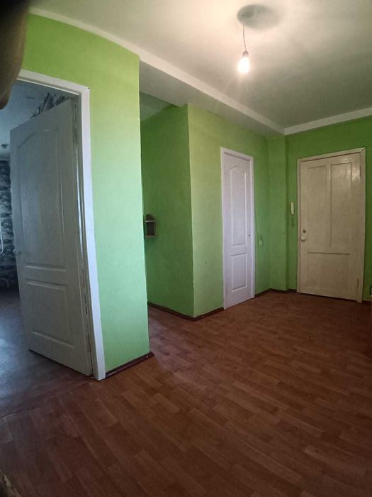 Продаётся 2 комн квартира