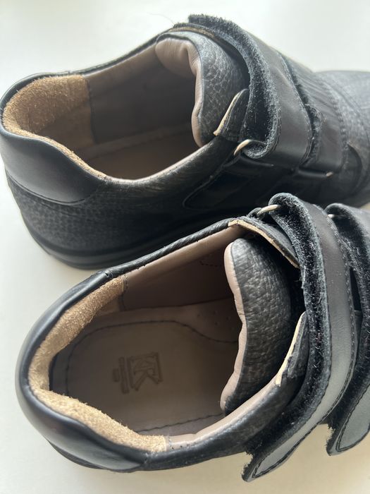 Кожаные туфли на мальчика