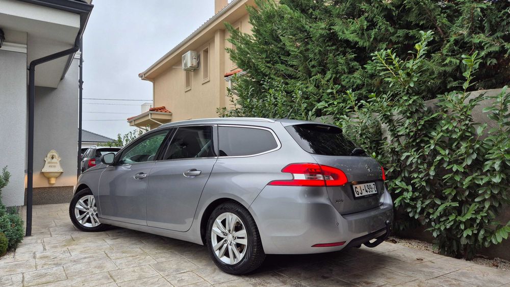 Peugeot-308-Pano-Navi-1.6-Hdi-Euro6-Led-120 Cp-Camera-Climatronic-