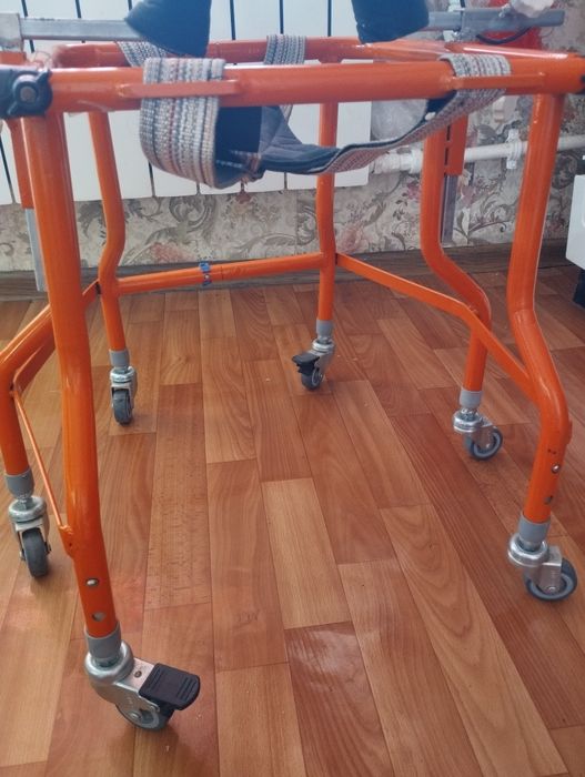 Ходунки для детей с инвалидностью