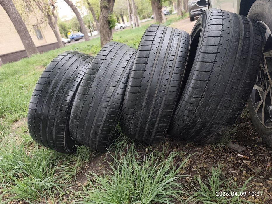 Летний шины 245/45/ R19
