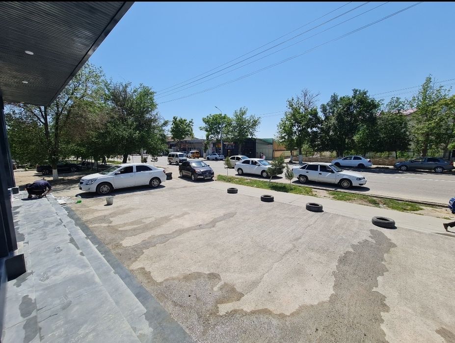 1 линия 42м2 дукон ижарага берилади.