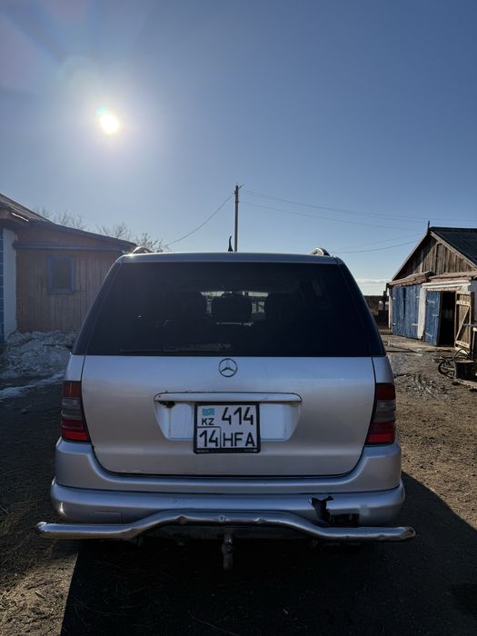 Mercedes-Benz ML 320