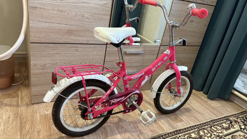 Продам велосипед на 5-6 лет