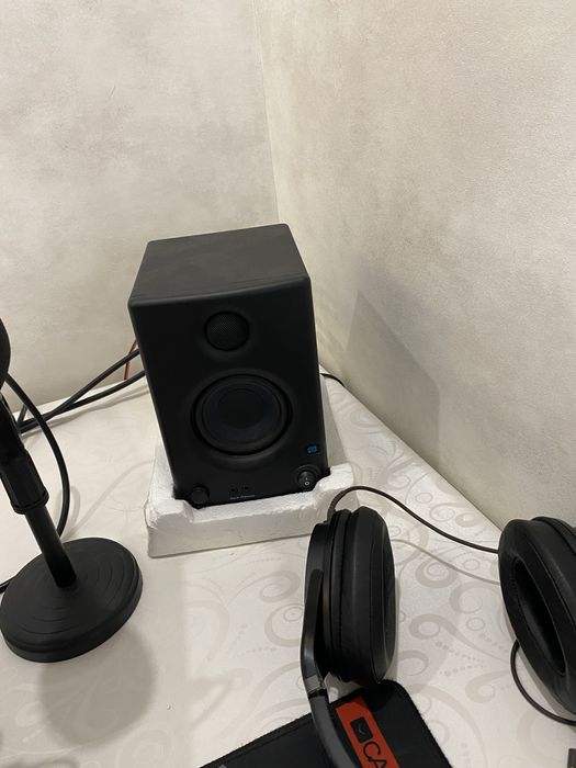 Студийное оборудование