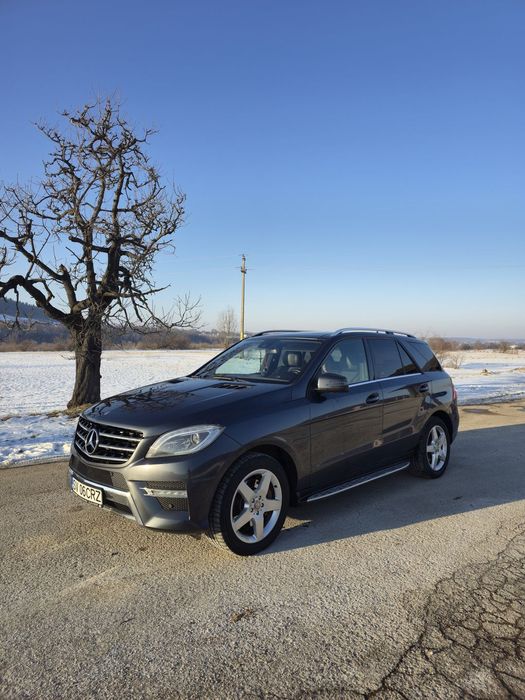 Mercedes-Benz ML Primul proprietar în România, înmatriculată în Octombrie 2025