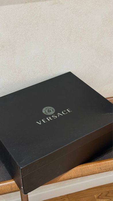 Продам срочно! Туфли Versace