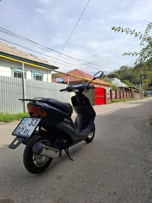 Продам мопед Хонда дио 35.
