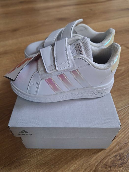 Детски маратонки Adidas Grand Court 2.0 CF