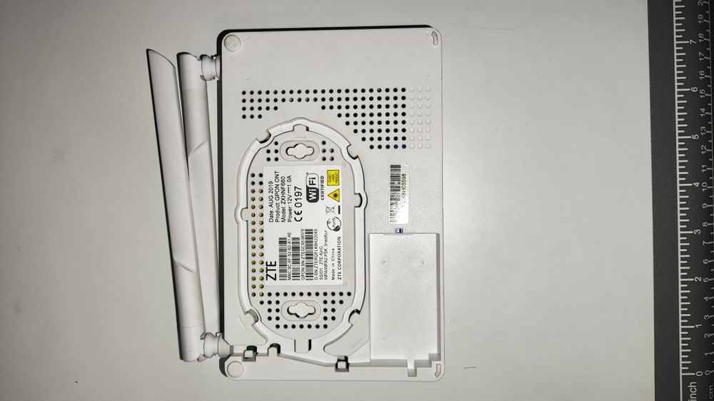 ZTE Router Gpon ONT Model ZXHN660