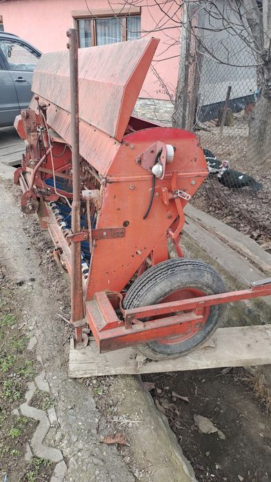Semănătoare paioase de vânzarea