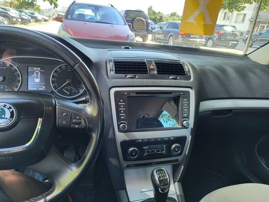 Продавам Skoda Octavia 2.0tdi