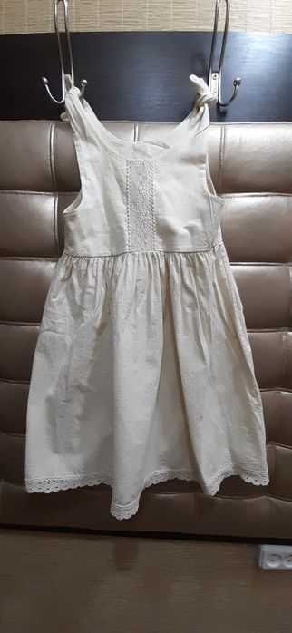 Продам детские платья