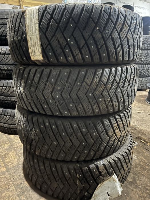 Шина 215/60/17  3компелкт