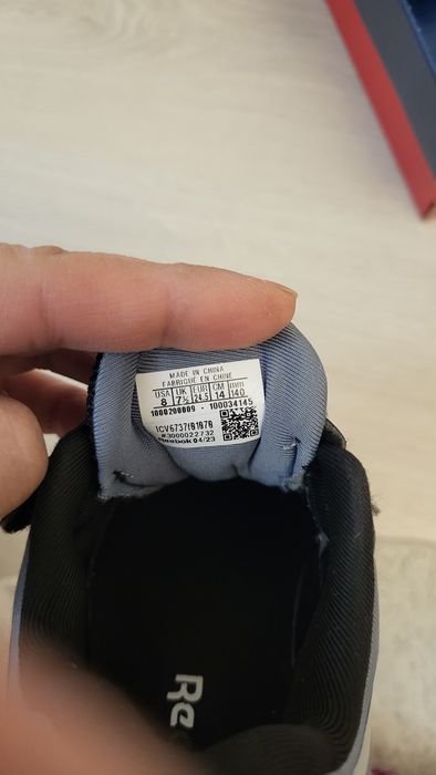 Asidasi Reebok nr 24-25