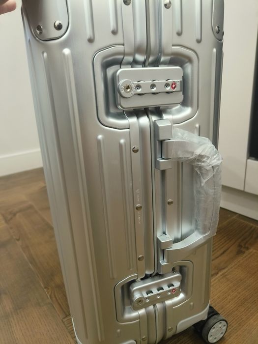 Чемодан - RIMOVA