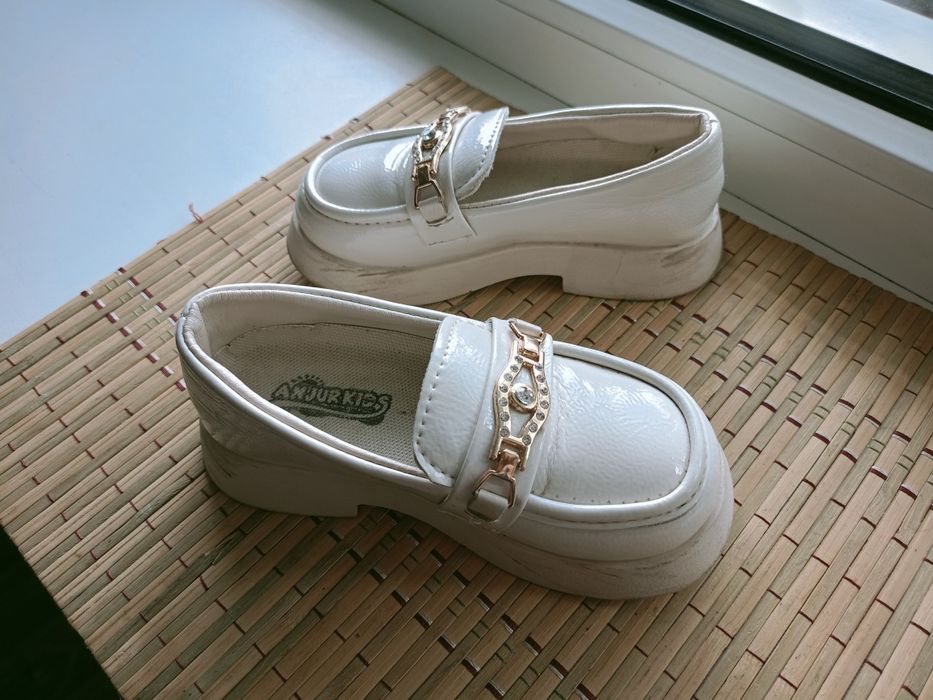 Продаются туфельки для девочки