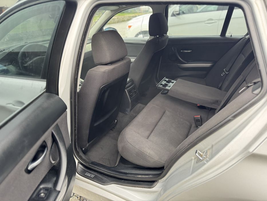 BMW 320i Touring E91 150hP