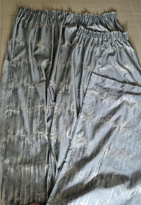 Draperii in stare foarte buna pentru living/dormitor - set 6 bucati