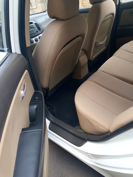 Hundai avante аванте 2008 йил юргани 175 000 км