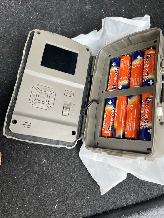 Camera supraveghere cu baterii