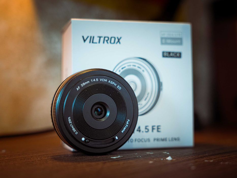 Объектив Viltrox AF 28mm f/4.5 FE для Sony E