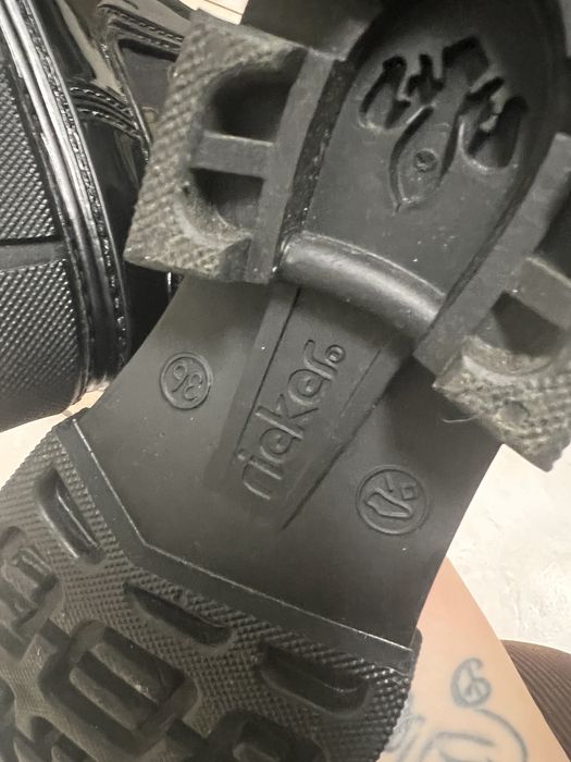 Cizme noi aduse din Germania