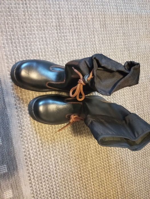 Продам спец обувь