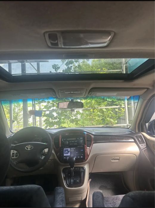 Toyota highlander срочно продам машина