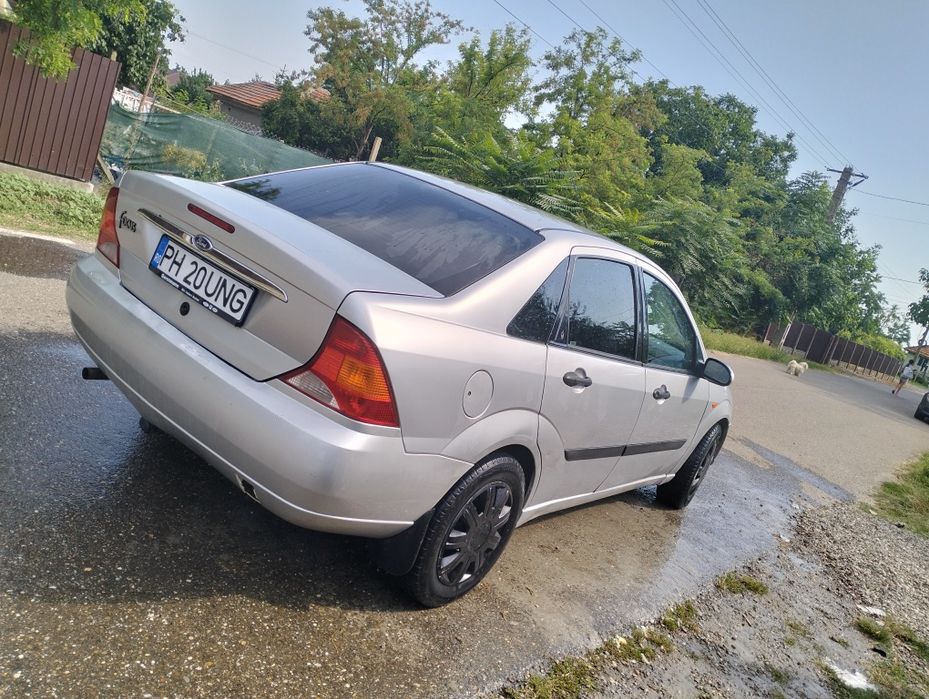 FORD Focus 2001 — imagine 4