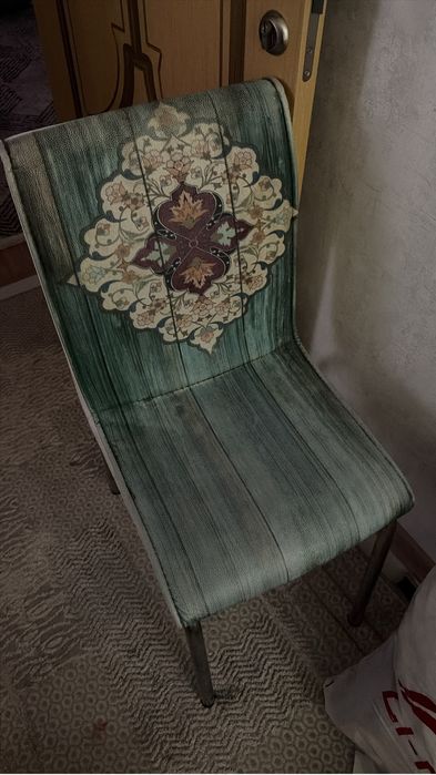 Стол для кухни з