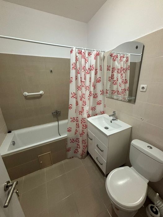 Apartament 1 cameră, parter 46 mp, Zona Păuleștiului