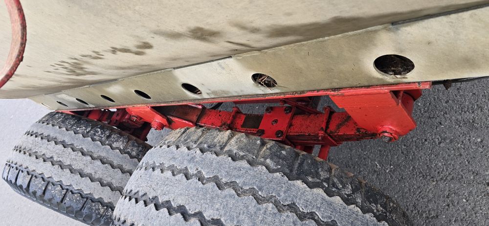 Vidanja cisterna tandem 6000 l apa dejectii