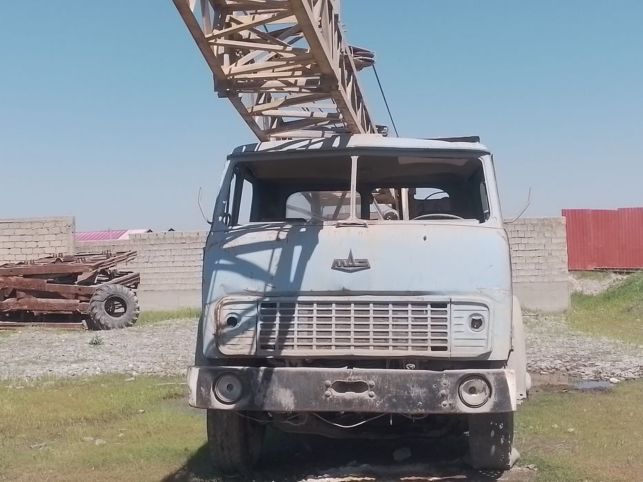 Mazz kran sotiladi  Manzil: Samarqand viloyati Kattakurgan shahri