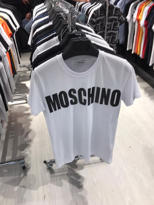 Tricouri Barbati Valentino, Daquared2, Moschino, etc…