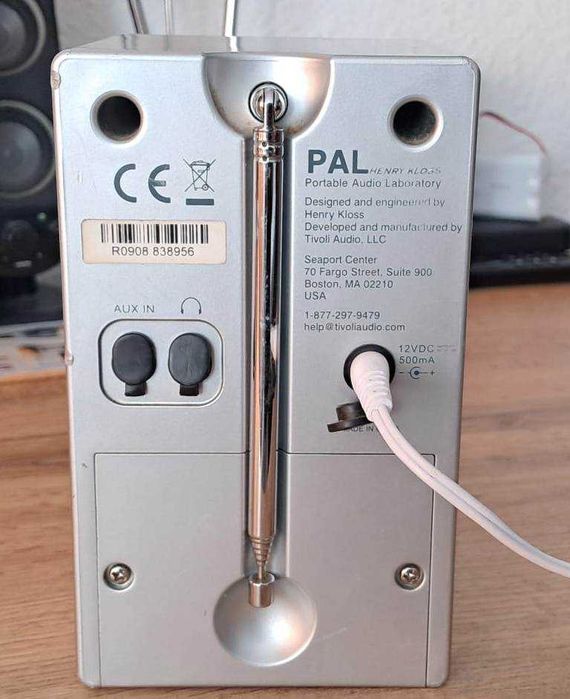 Radio Tivoli Audio iPAL Henry Kloss Targu Jiu • OLX.ro