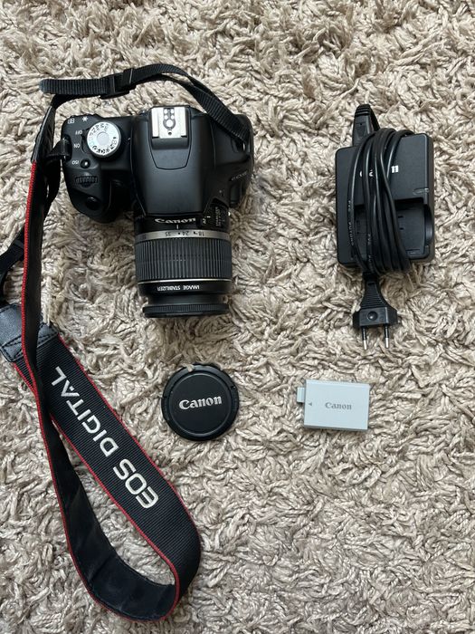 Canon EOS 500D + Canon EF-S Zoom Lens - Full Kit