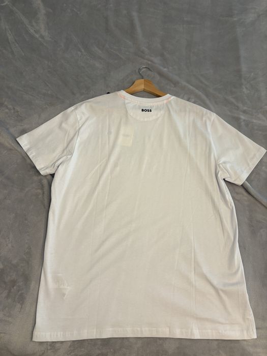 Tricou BOSS Alb, 3xl, toate etichetele originale atasate, nou