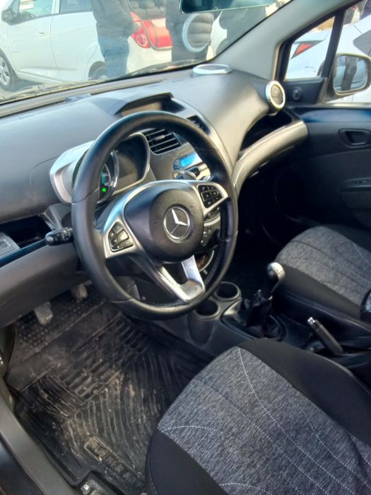 Машина нахаду узим Хайдап юрипман срочно сотилади 18йил метани бор 24й