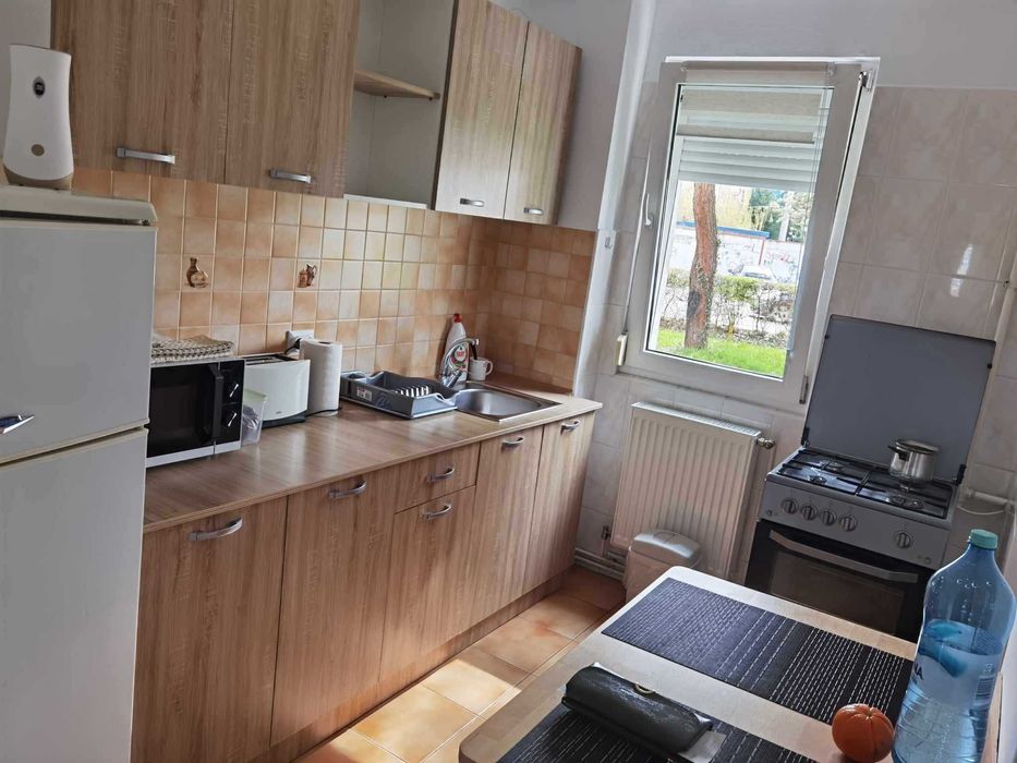 Închiriez Ap 2 cam.50 mp, Bv.dul Gării,vis a vis de Piața Dacia