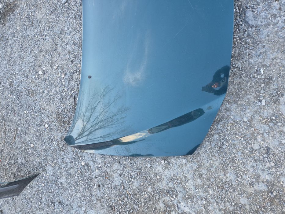 Оригинален преден капак за Волво В70 2001- 2006г