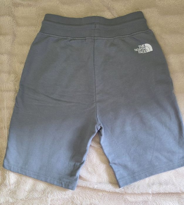 Къси панталони The North Face XL. 14-16г