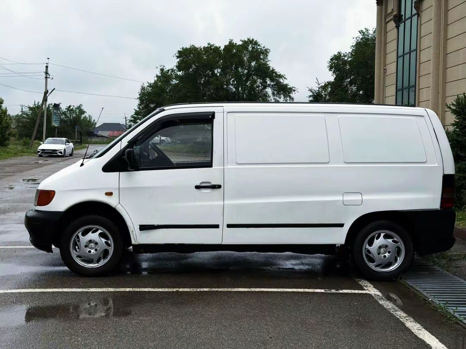Mercedes Vito Мерседес Вито
